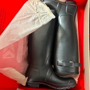Dark Grey Glossy Hunter Boots